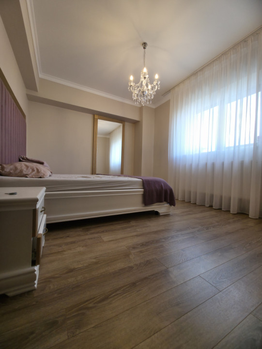 Apartament 3 camere Calea București 