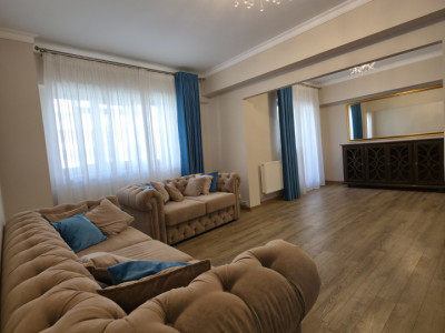 Apartament 3 camere Calea București 