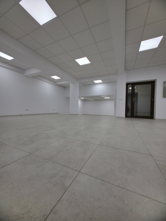 Spațiu comercial 132 mp