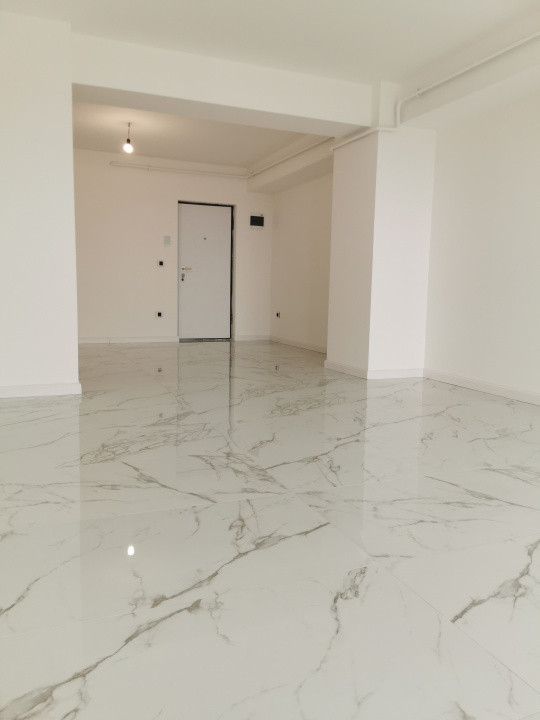 Apartament 3 camere Bloc Nou