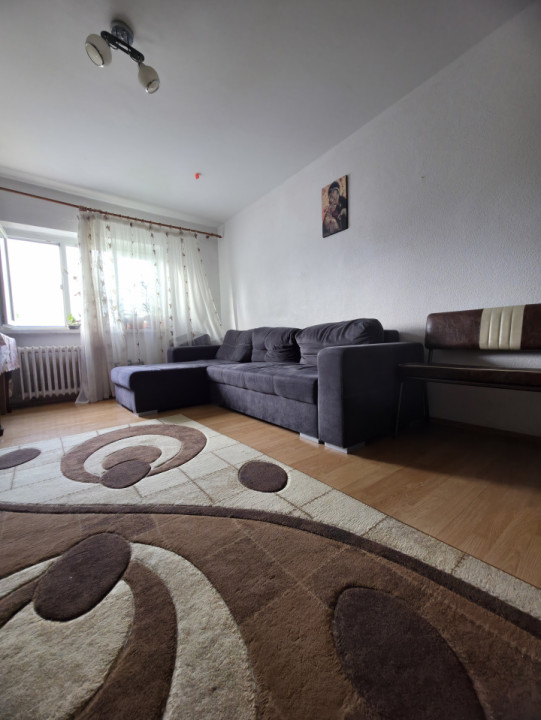 Apartament 2 camere decomandat Rovine 