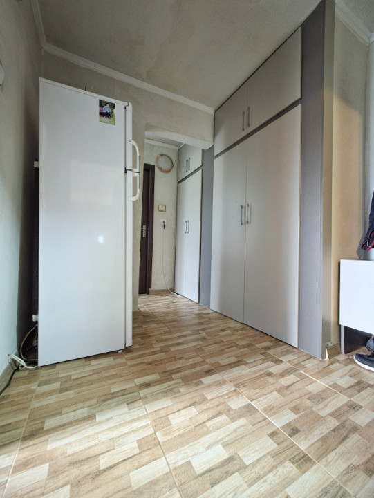 Apartament 2 camere decomandat Rovine 