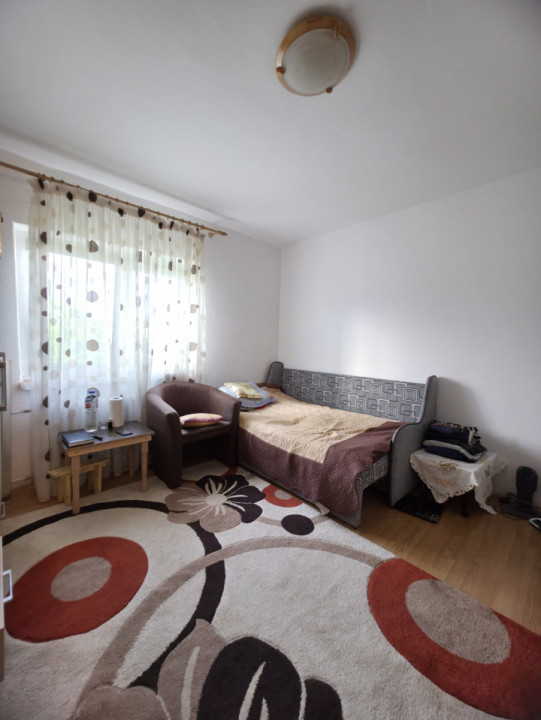 Apartament 2 camere decomandat Rovine 